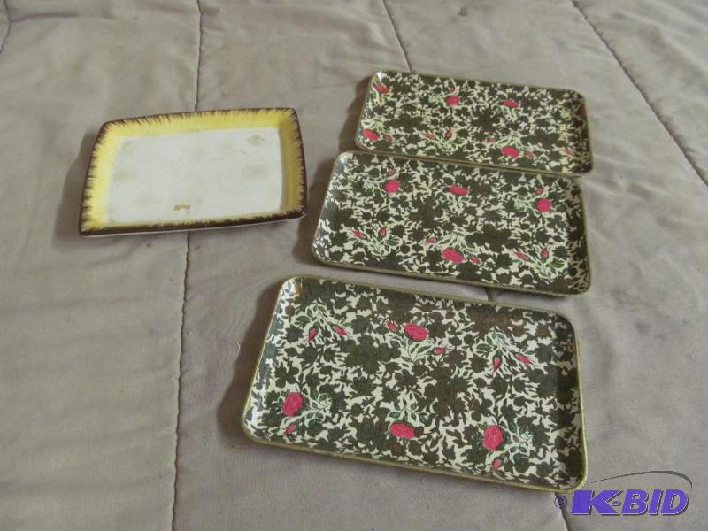 Tray