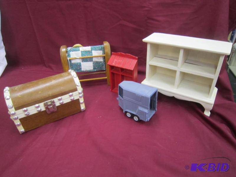 Trunk, horse trailer