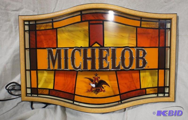 Michelob Beer Lighted Sign - Excellent Condit...