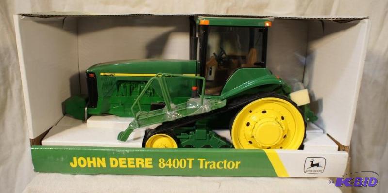 lot 13 image: New In Box John Deere 8400T Tractor - 116 Sc...