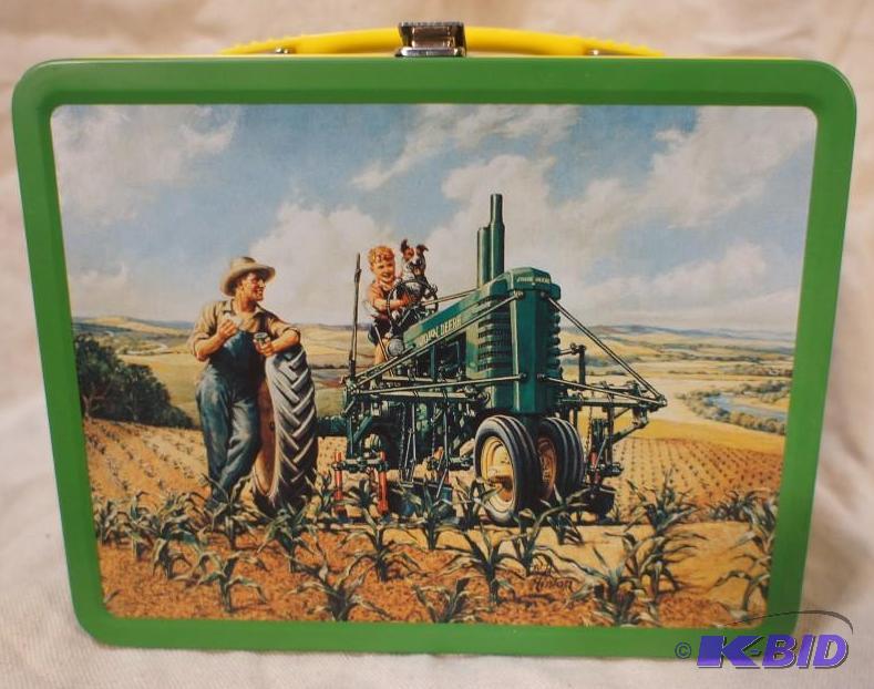 lot 22 image: John Deere Lunch Box - Series 2. Please see p...