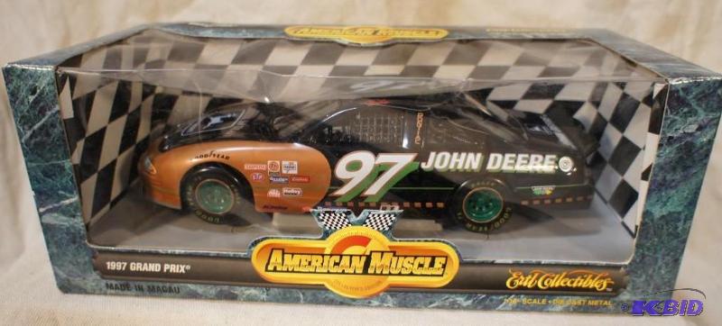 lot 25 image: New John Deere American Muscle &quot1997&quo...