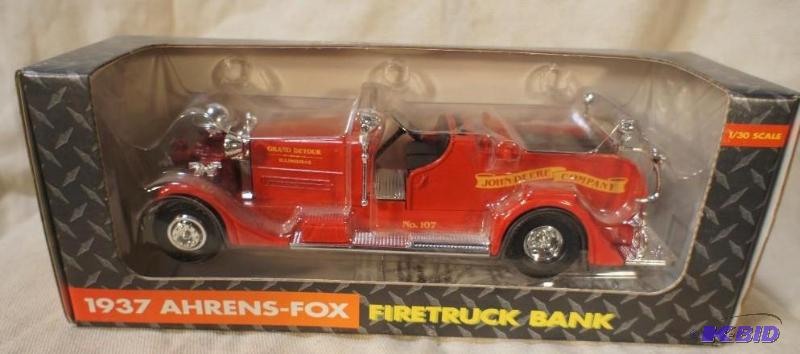 lot 58 image: New In Box John Deere 1937 Ahrens-Fox Firetru...