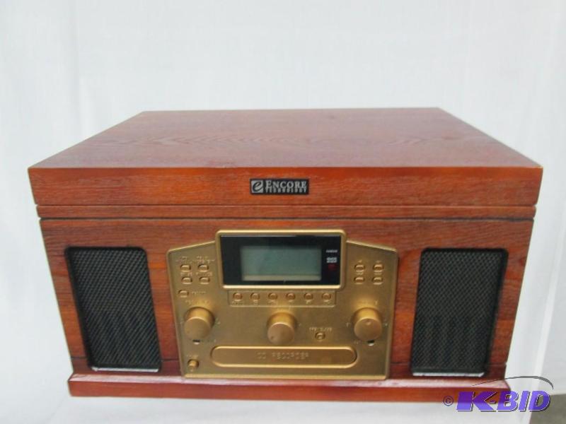 lot 12 image: Encore Technology Nostalgic 6-in-1 Sound System