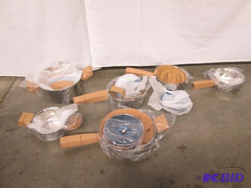 lot 21 image: Super Chef 12-pc. Stainless Steel Cookware Set