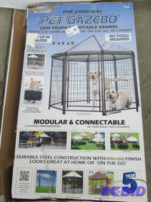 lot 26 image: Advantex Gazebo 5 x 5 x 5 Portable Pet Kennel