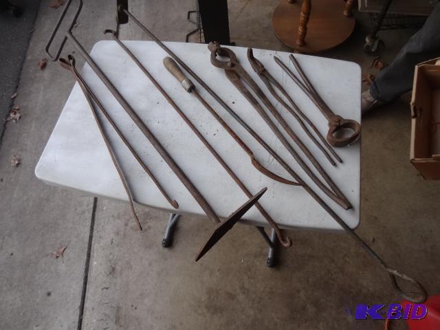 lot 107 image: Misc Vintage Blacksmith Tools...
