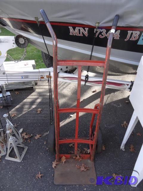 lot 11 image: Metal 2 Wheeler. Hard Tires...