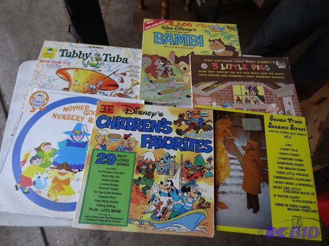 lot 139 image: Misc Vintage Kids Records. Bambi Does not hav...