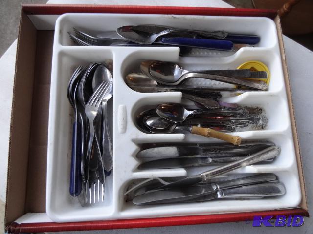 lot 141 image: Misc Silverware...