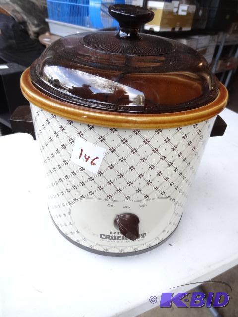lot 146 image: Rival Crock Pot...