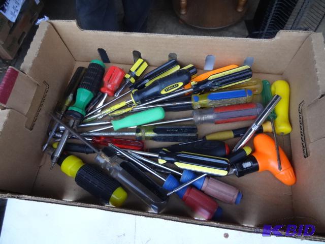 lot 169 image: Misc Screwdrivers...