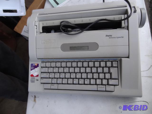 lot 180 image: Smith Corona Electronic Typewriter...