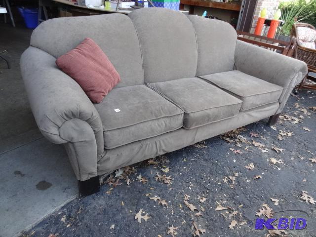 lot 218 image: Full Size Micro Fiber Couch No Tears or Rips...
