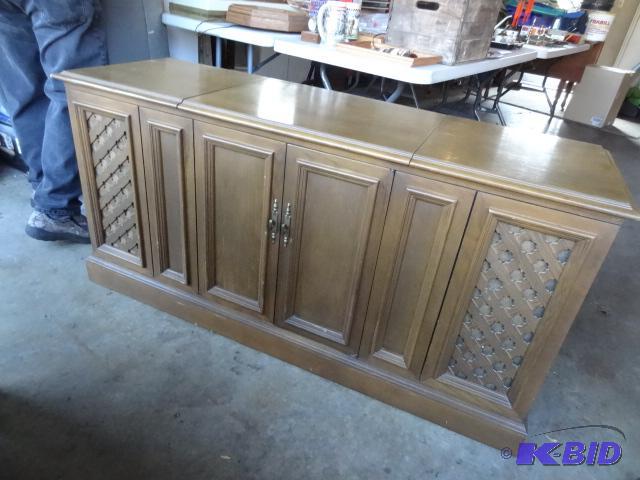 lot 234 image: Vintage AMC Stereo Cabinet. Stereo Phonic Hig...
