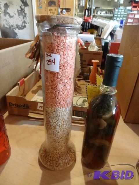 lot 294 image: Pinto Beans in Glass, Datl Do-It Gourmet Vine...