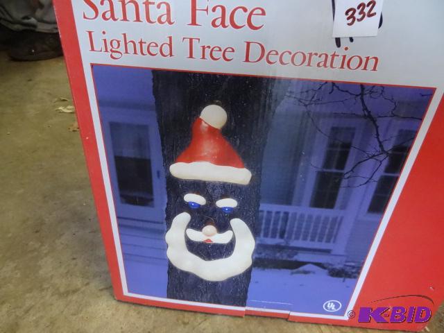 lot 332 image: Santa Face Lighted Tree Decoration...