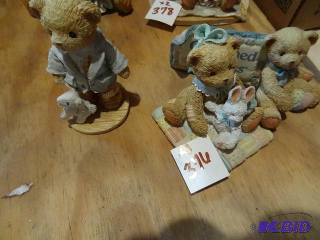 lot 376 image: 3 Cherished Teddy Figurines...