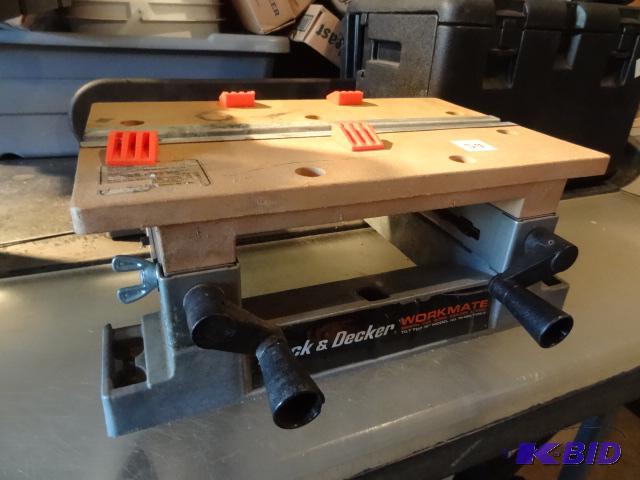 lot 59 image: Black and Decker Workmate Bench Top Work Cent...