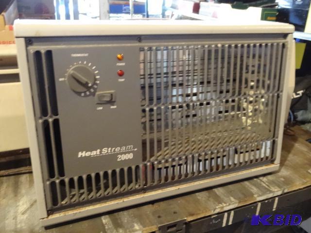 lot 64 image: Heat Stream 2000 Heater...