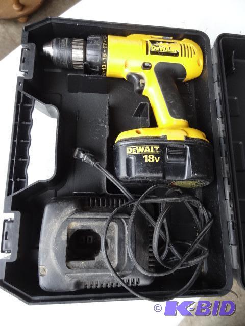 lot 87 image: Dewalt 18 Volt Drill with Battery and Charger...