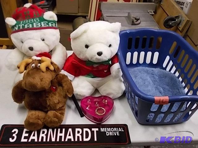 1986 Santa Bear, 1988 Santa Bear, Christmas M...