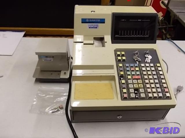 Sanyo&nbspECR-692 Cash Register With Cash Dr...