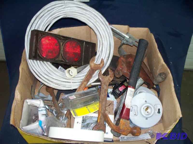 lot 25 image: Lot of miscellaneous items...