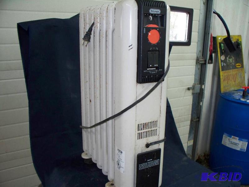 lot 55 image: Deloughi heater works...