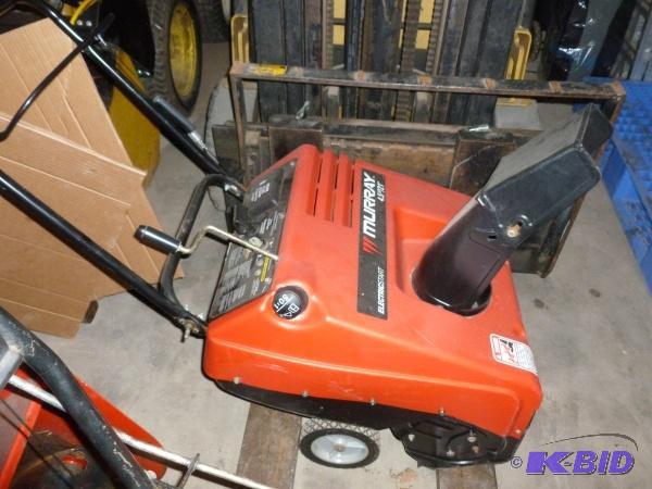 Murray 4.521&quot snow thrower. 2 cycle. Us...