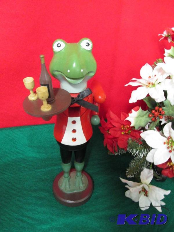 A Dignified Frog Nut Cracker