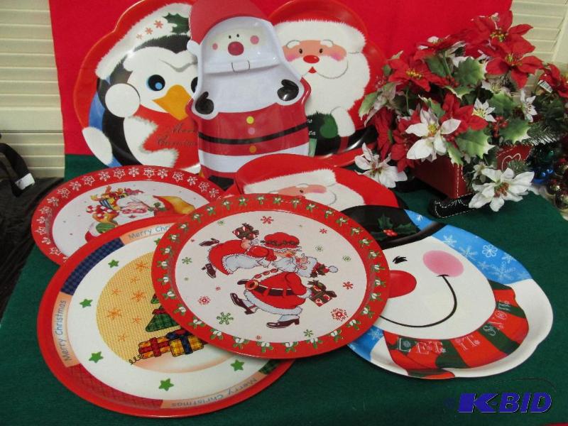 8 Large Plastic Plates for Christmas Cookies or Serving Plates