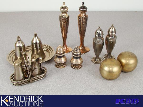 lot 108 image: 6 Sets of Vintage Metal Salt and Pepper Shakers