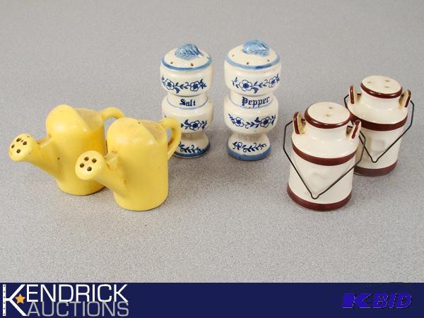 lot 114 image: 3 Sets of Vintage Salt and Pepper Shakers