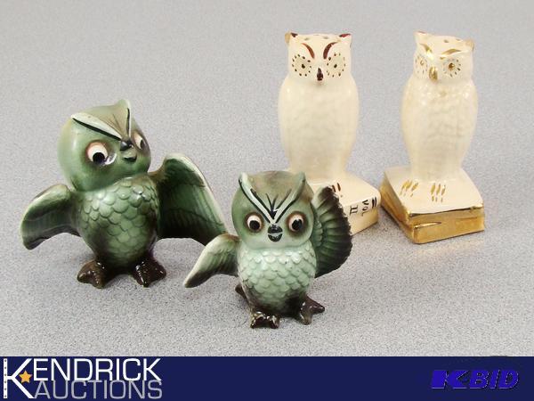 lot 116 image: 2 Sets of Vintage Owl Themed Salt and Pepper Shakers