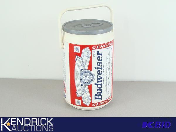 lot 18 image: Vintage Budweiser Can Cooler