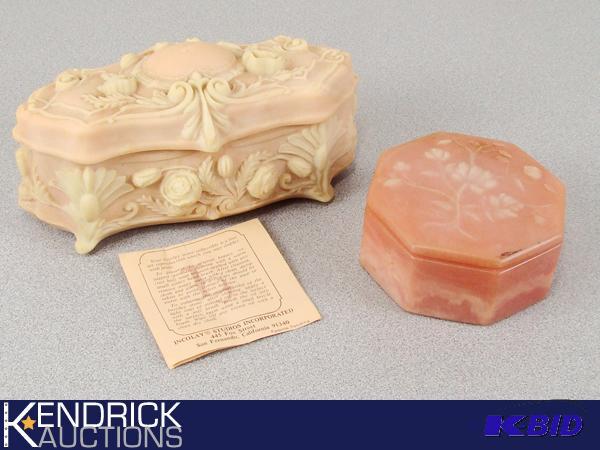 lot 193 image: 2 Incolay Trinket Boxes