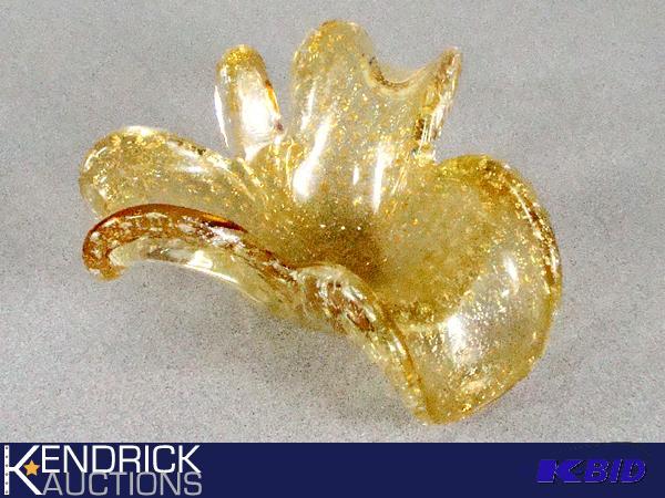 lot 195 image: Vintage Gold Leaf Murano Type Candy Dish