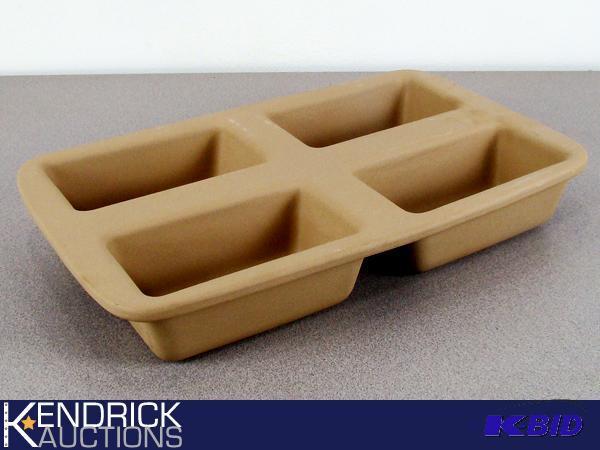 lot 61 image: Pampered Chef Stoneware - 4 in 1 - Mini Loaf Bread Pan