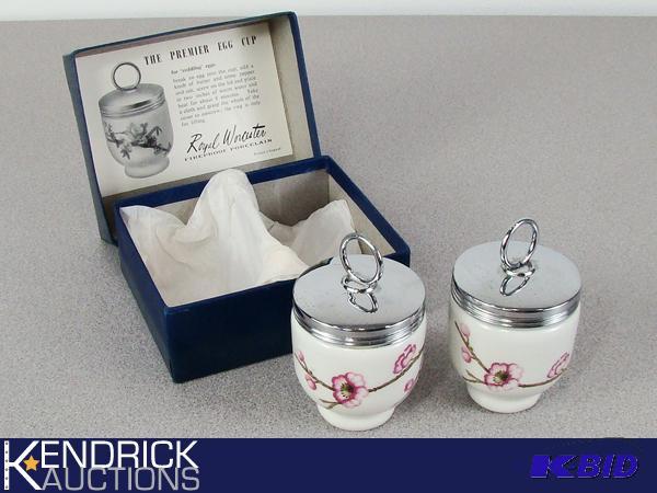 lot 63 image: New in Box Vintage Royal Worcester Porcelain Egg Cups