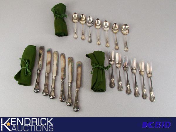 lot 66 image: 19 Piece6 Serving Silver Plated Flatware with Storage Cloths