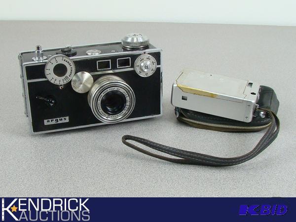 lot 71 image: Vintage Argus Camera and Minolta 16 Spy Camera