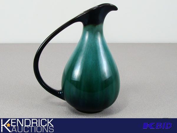 lot 91 image: Vintage Blue Mountain Pottery Pitcher