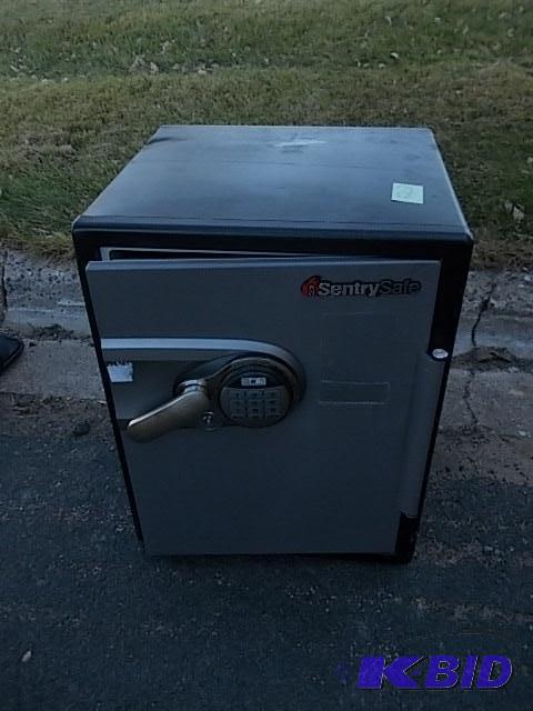 &nbspSentry Safe (No Keys Or Combo-Not Curre...