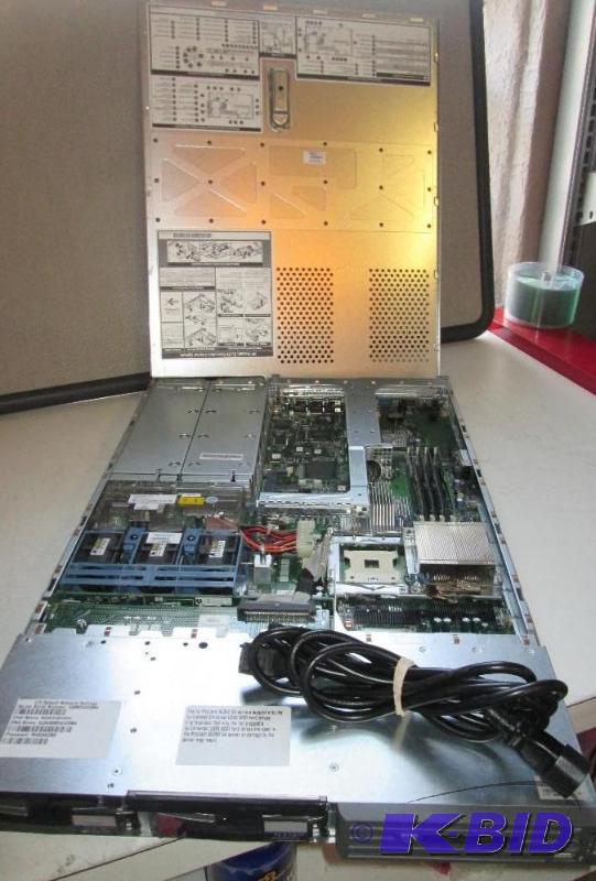 lot 10 image: HP ProLiant DL360G4 Smart Array 6i Controll...