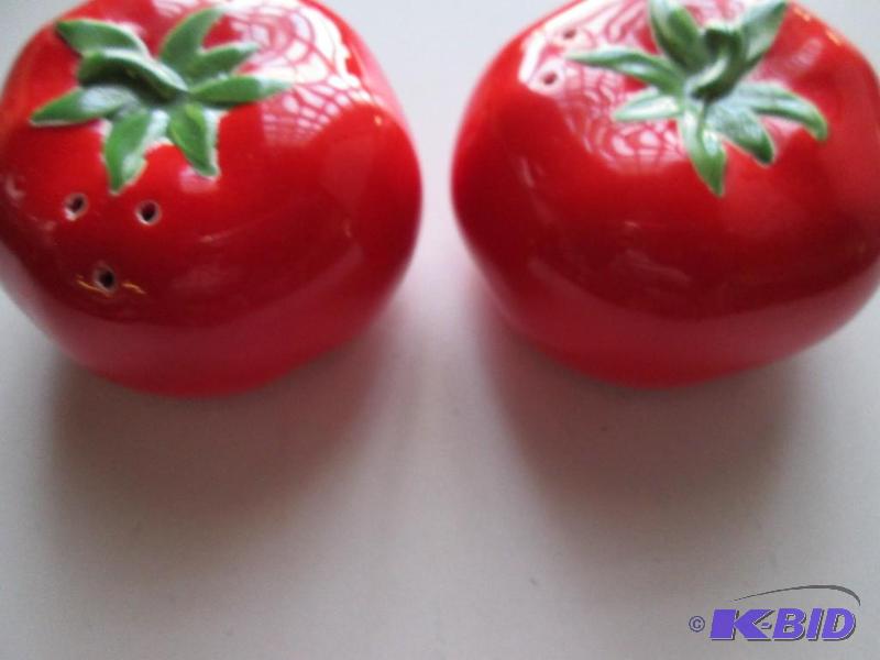 lot 12 image: Tomato salt and pepper shakers...