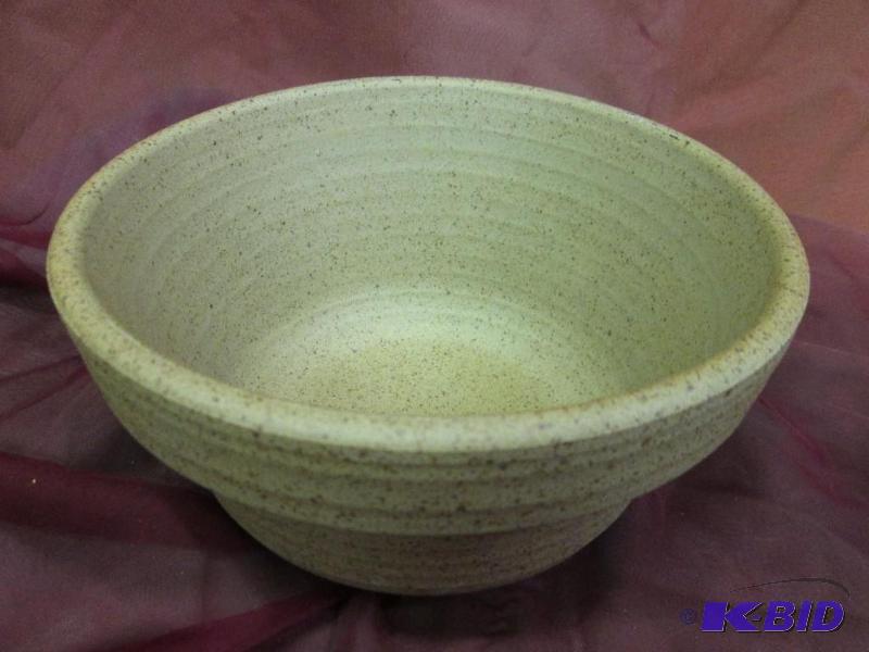 lot 127 image: Tan rough made bowl, like new, 8...