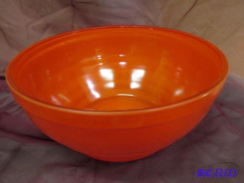 lot 163 image: Orange mixing bowl10.5...