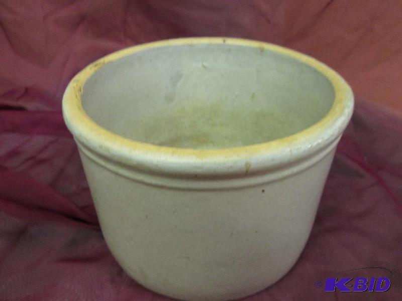 lot 164 image: Tan crock, 7.5...