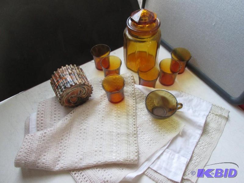 lot 24 image: Vintage glassware and unique swirl pattern di...